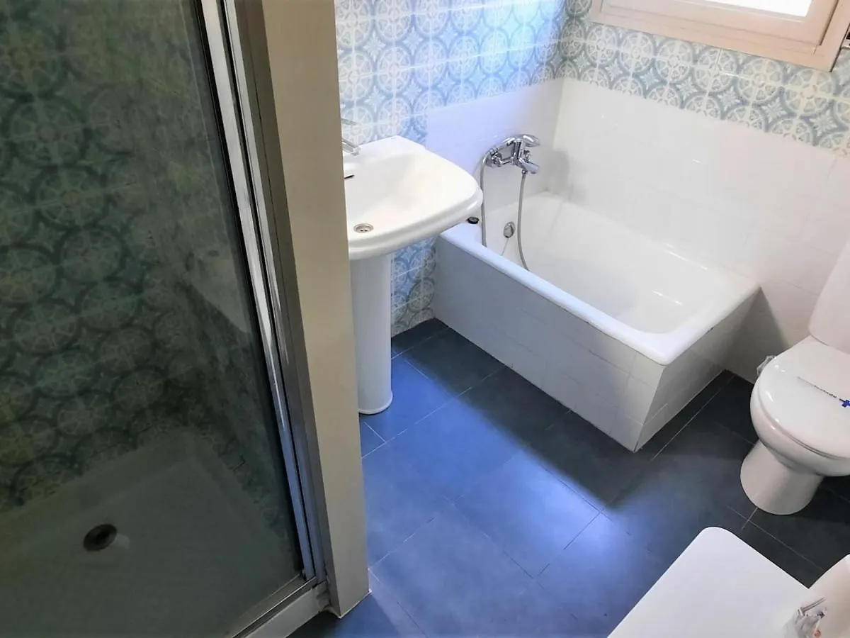 Apartamento Amplio En Cap Ras Con Piscina Y Terraza - 4 Hab, Admite Mascotas, Cerca De La Playa - Es-170-18 Llanca Apartment