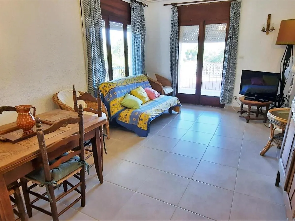 Apartamento Amplio En Cap Ras Con Piscina Y Terraza - 4 Hab, Admite Mascotas, Cerca De La Playa - Es-170-18 Llanca Spain